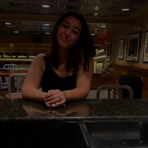 Meet your Posher, Sophyia